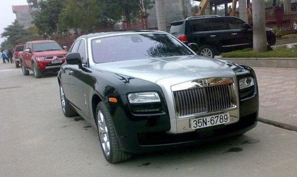 Rolls-Royce Phantom "San bằng tất cả"